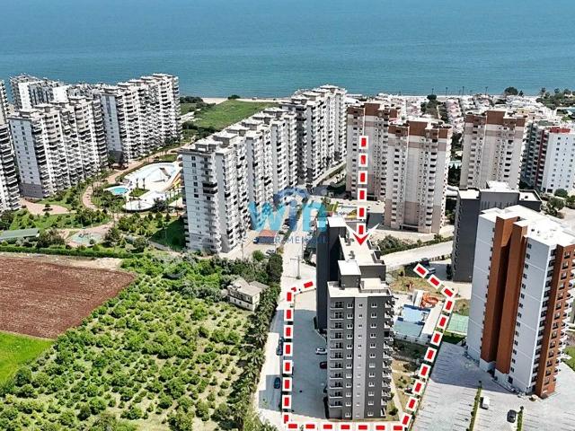 Win Gayrimenkul'den Çeşmeli'de Sosyal Donatılı Kiralık 2+1 Daire