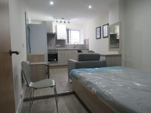 Winckley Square, Flat 10, Preston, Lancashire PR1, Studio to rent, £628 pcm | PrimeLocation
