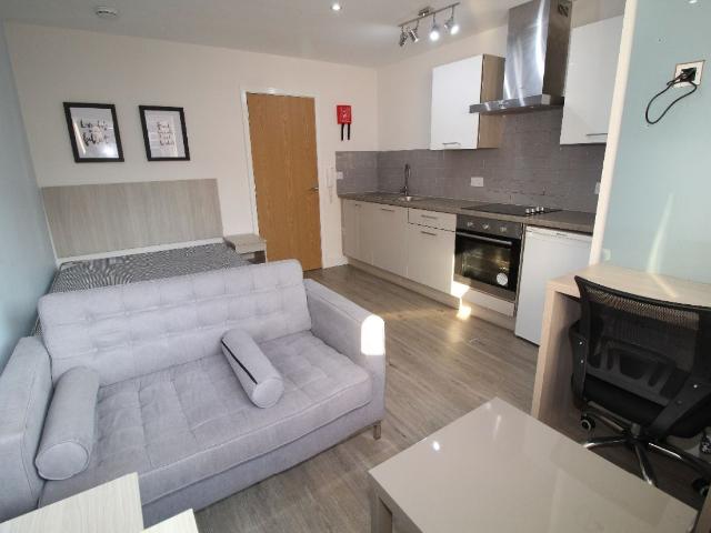 Winckley Square, Flat 11, PRESTON, Lancashire PR1 3JQ, Studio