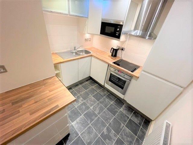 Winckley Square, Preston PR1, 1 bed flat to rent, £800 pcm | PrimeLocation