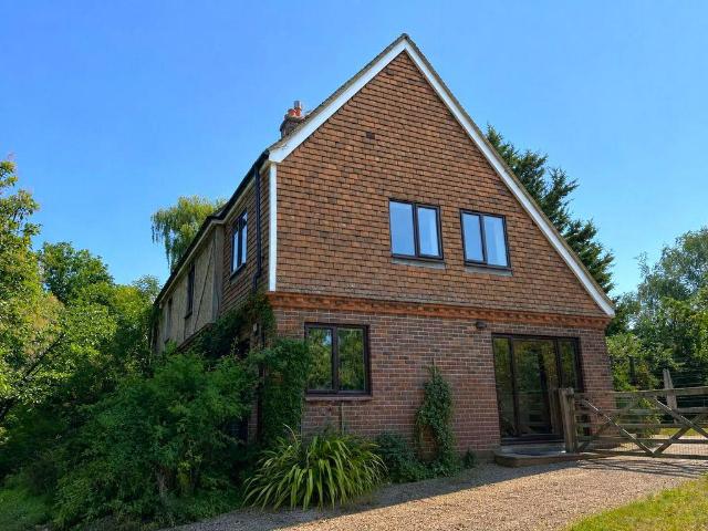 Winchet Hill, Goudhurst 4 bed house to rent £1,950 pcm £450 pw