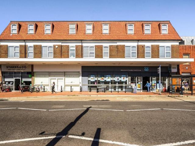 Winchester Road, Chandler's Ford 1 bed flat to rent £1,000 pcm £231 pw