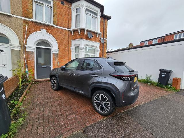 Winchester Road, Ilford IG1, 2 bed flat to rent, £1,850 pcm | PrimeLocation