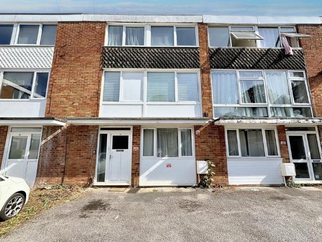 Winchester 6 bed terraced house to rent £2,800 pcm £646 pw