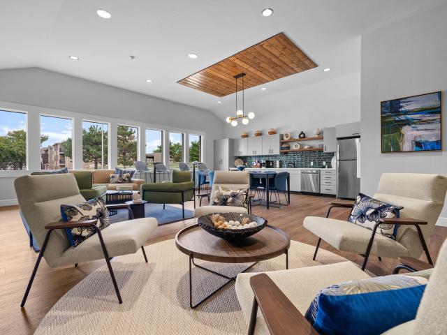 Wind River Lodge Apartments & Townhomes