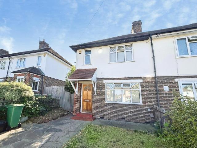 Windborough Road, Surrey SM5 3 bed end of terrace house to rent £2,300 pcm £531 pw