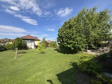 Winden am See – Exklusives Wohlfühlhaus mit Traumgarten & XXL Wintergarten