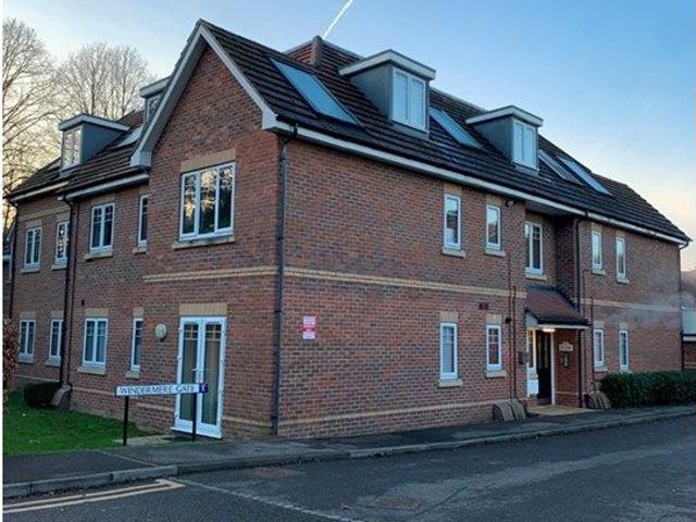 Windermere Gate, Bracknell RG12, 2 bed flat to rent, £1,400 pcm | PrimeLocation