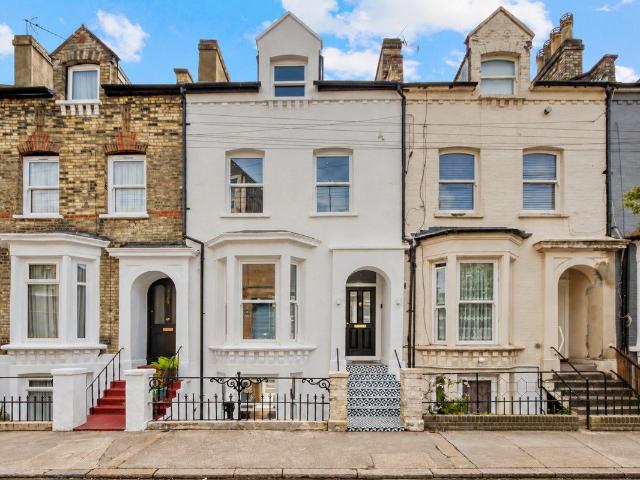 Windermere Road, London N19, 3 bed terraced house to rent, £7,000 pcm | PrimeLocation