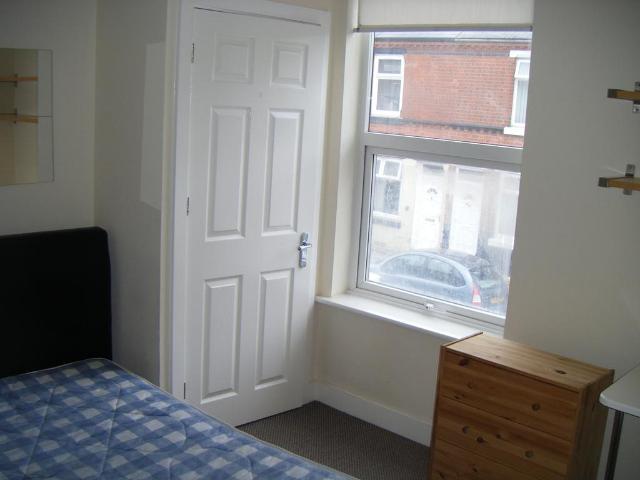 Windermere Road, Nottingham NG7 3 bed house share to rent £475 pcm £110 pw