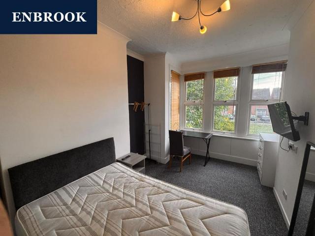 Windermere Road, Southend on Sea SS1 1 bed house of multiple occupation to rent £705 pcm £163 pw