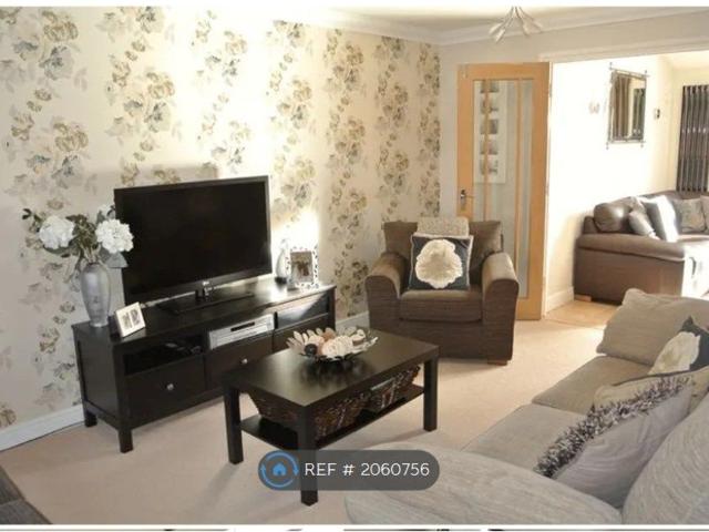 Windfall Way, Gloucester GL2, 4 bed detached house to rent, £2,000 pcm | PrimeLocation