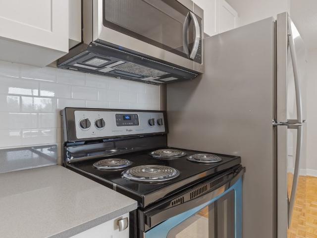 Windfields III 3 Bedroom Apartment for Rent at 1170 Fisher Ave, Ottawa, ON K1Z 5R7 Carlington