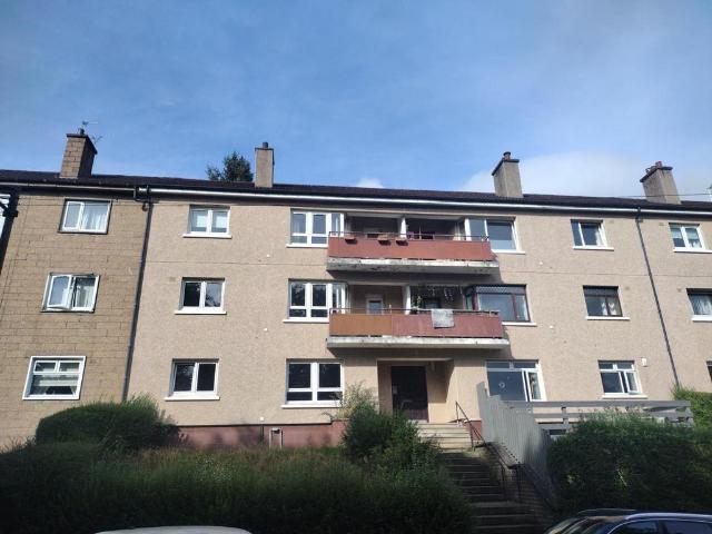 Windhill Crescent, Glasgow, G43 2 bed flat to rent £950 pcm £219 pw