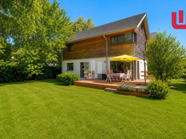 WINDISCH Traumhaftes, energieeffizientes EFH auf großem Grundstück in Ortsrandlage frei ab 08/27