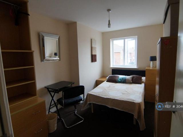 Window Lane, Liverpool, L19 1 bed in a house share to rent £395 pcm £91 pw