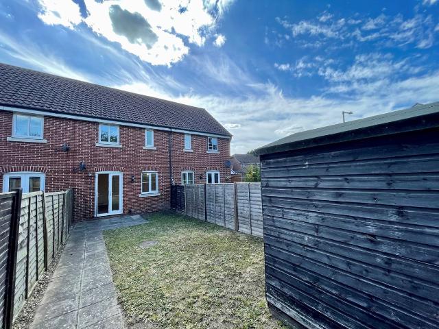 Windmill Close, Lakenheath IP27, 2 bed property to rent, £1,250 pcm | PrimeLocation
