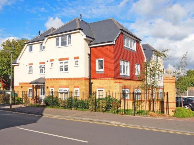 Windmill Lane, The Corner House Windmill Lane KT17, 2 bed flat to rent, £1,695 pcm | PrimeLocation