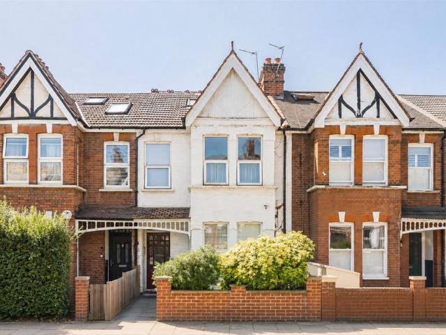 Windmill Road, Brentford W5 3 bed flat to rent £2,300 pcm £531 pw