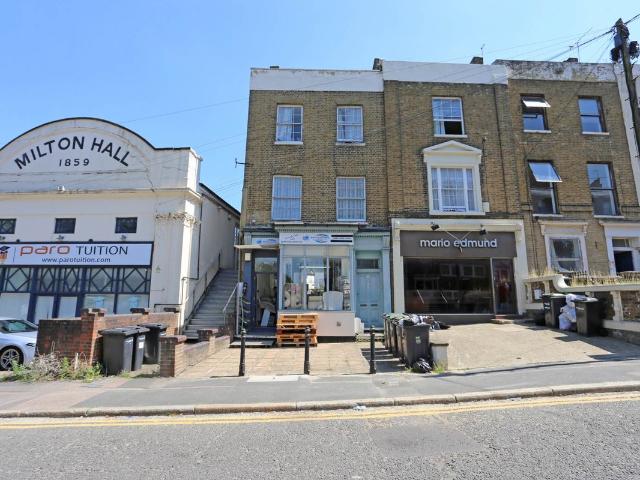 Windmill Street, Gravesend DA12, 1 bed flat to rent, £900 pcm | PrimeLocation