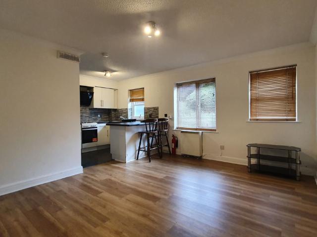 Windsor Mews, Adamsdown Square, Adamsdown, Cardiff CF24, 2 bed flat to rent, £950 pcm | PrimeLocation