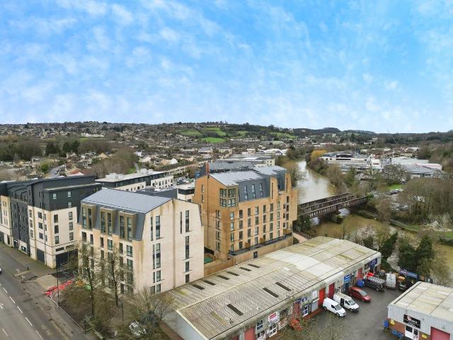 Windsor Bridge Road, Bath BA2, 1 bed flat to rent, £1,700 pcm | PrimeLocation