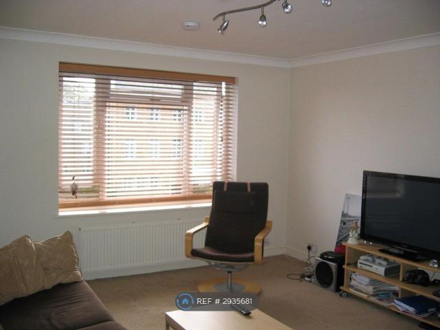 Windsor Court, London N11, 1 bed flat to rent, £1,378 pcm | PrimeLocation