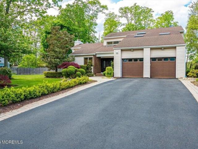 Windsor Dr, Eatontown, Home For Sale