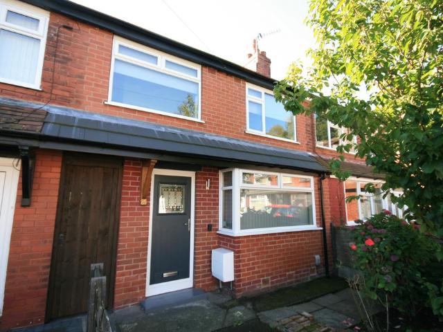 Windsor Drive, Audenshaw M34 3 bed semi detached house to rent £1,400 pcm £323 pw