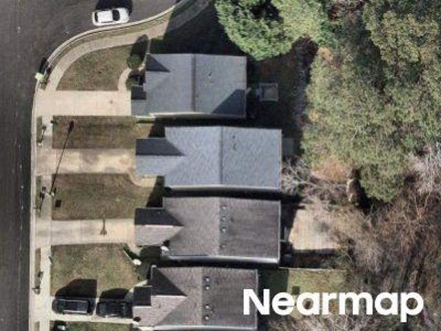 Windsor Forrest Ln