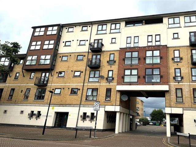 Windsor Hall, E16 2 bed apartment to rent £1,900 pcm £438 pw