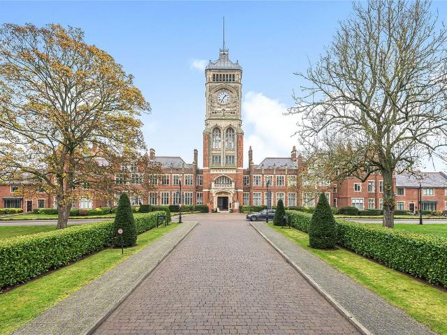 Windsor House, King Edward Place, Bushey, Hertfordshire WD23, 3 bed flat to rent, £3,200 pcm | PrimeLocation