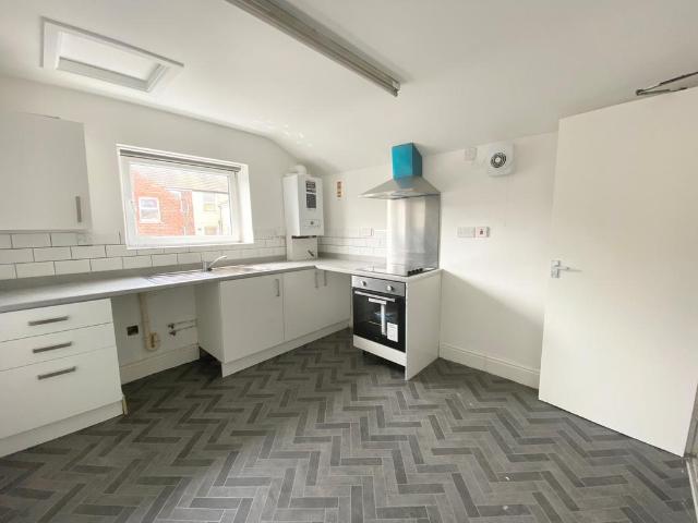 Windsor Place, Fleetwood, Lancashire. 1 bed flat to rent £500 pcm £115 pw