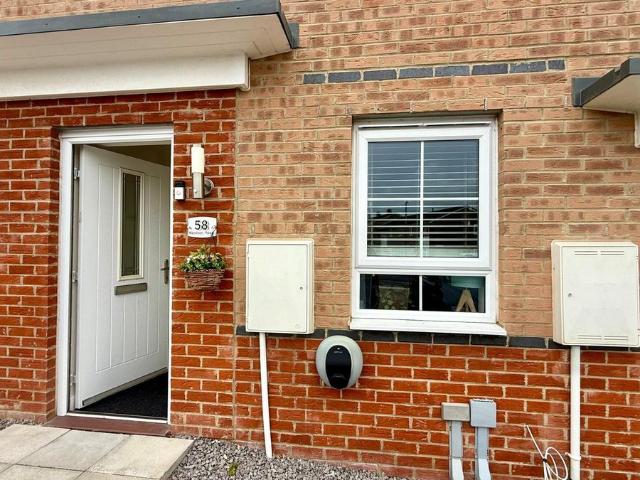 Windsor Road, Dewsbury WF12, 2 bed property to rent, £895 pcm | PrimeLocation