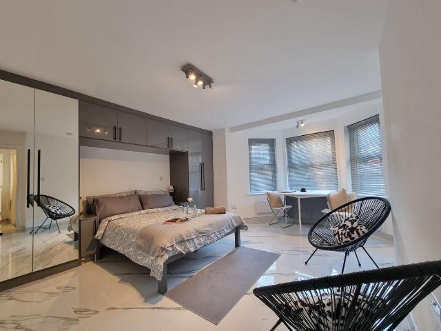 Windsor Road, Ealing W5, 1 bed flat to rent, £1,550 pcm | PrimeLocation