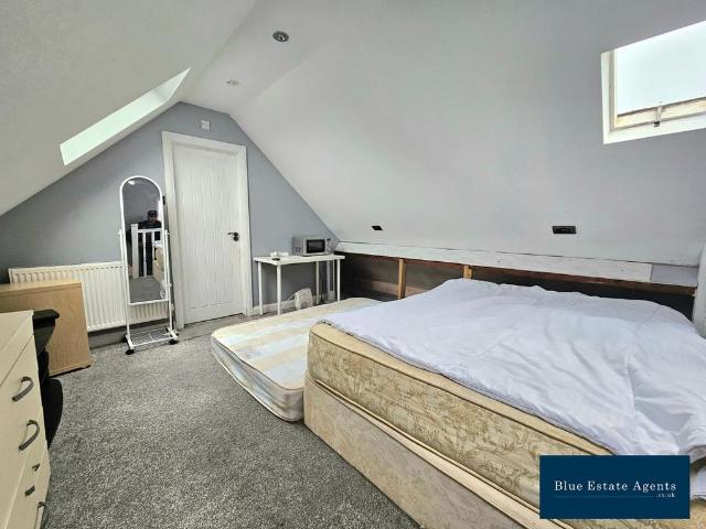 Windsor Road, Hounslow, TW4 1 bed in a house share to rent £850 pcm £196 pw