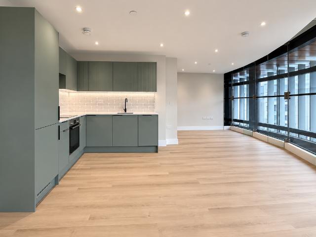Windsor Road, Slough SL1, 2 bed flat to rent, £2,050 pcm | PrimeLocation