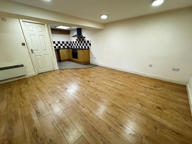 Windsor Road, Parkfields, Wolverhampton WV4, 1 bed flat to rent, £650 pcm | PrimeLocation