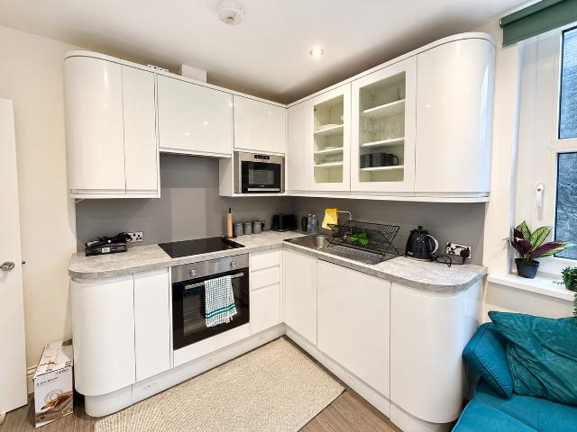 Windsor Street, Brighton BN1, Studio to rent, £1,150 pcm | PrimeLocation