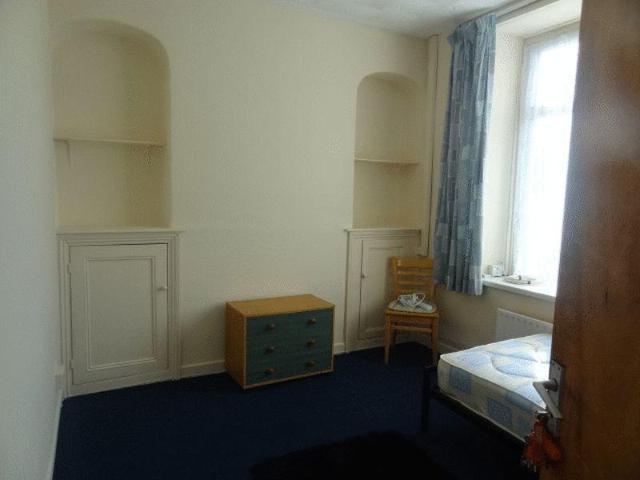 Windsor Street, Caerphilly CF83 1 bed house to rent £440 pcm £102 pw