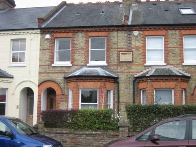 WINDSOR, SPRINGFIELD ROAD 3 bed house to rent £2,395 pcm £553 pw
