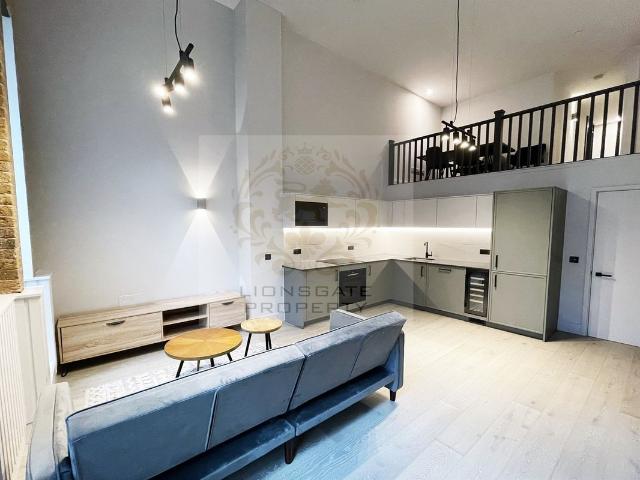Windsor Square SE18, 2 bed property to rent, £2,500 pcm | PrimeLocation