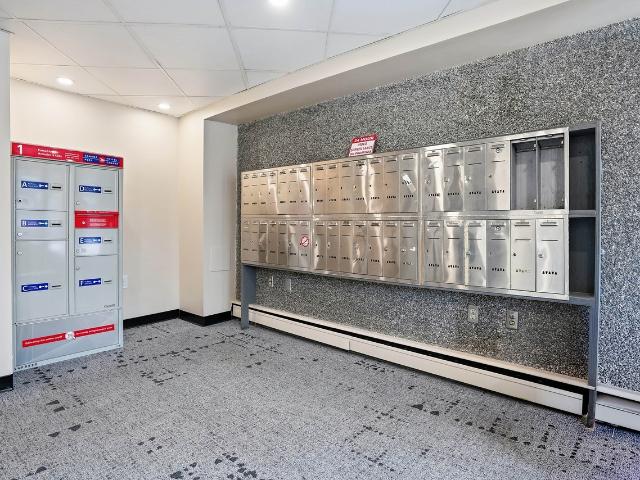 Windsor Tower Studio Apartment for Rent at 2301 Lorne St, Regina, SK S4P 2N1 Transitional