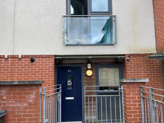 Windrush Grove, Edgbaston B15, 3 bed terraced house to rent, £1,600 pcm | PrimeLocation
