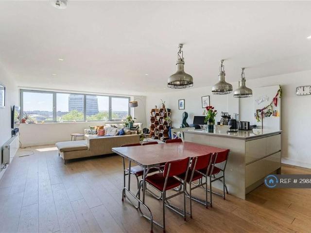 Wine Street, Bristol, BS1 3 bed flat to rent £2,850 pcm £658 pw