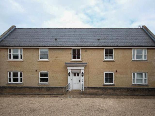 Winfarthing Court, Ship Lane, Ely CB7, 2 bed flat to rent, £1,100 pcm | PrimeLocation