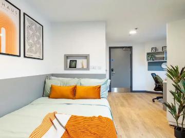 Winfield Court, Nottingham Has an Apartment