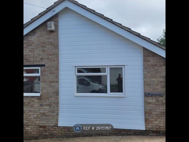 Winfield Close, Brighton BN1, 3 bed bungalow to rent, £2,200 pcm | PrimeLocation