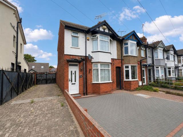 Wingate Road, Luton LU4, 3 bed semi detached house to rent, £1,700 pcm | PrimeLocation