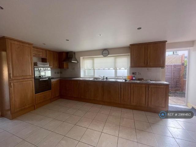 Wingate Way, St Albans, AL1 1 bed detached house to rent £1,600 pcm £369 pw